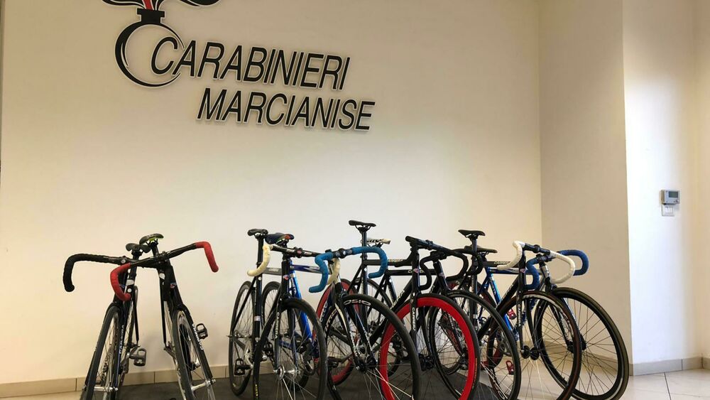 Rubano biciclette per 20mila euro a Marcianise: tre denunciati