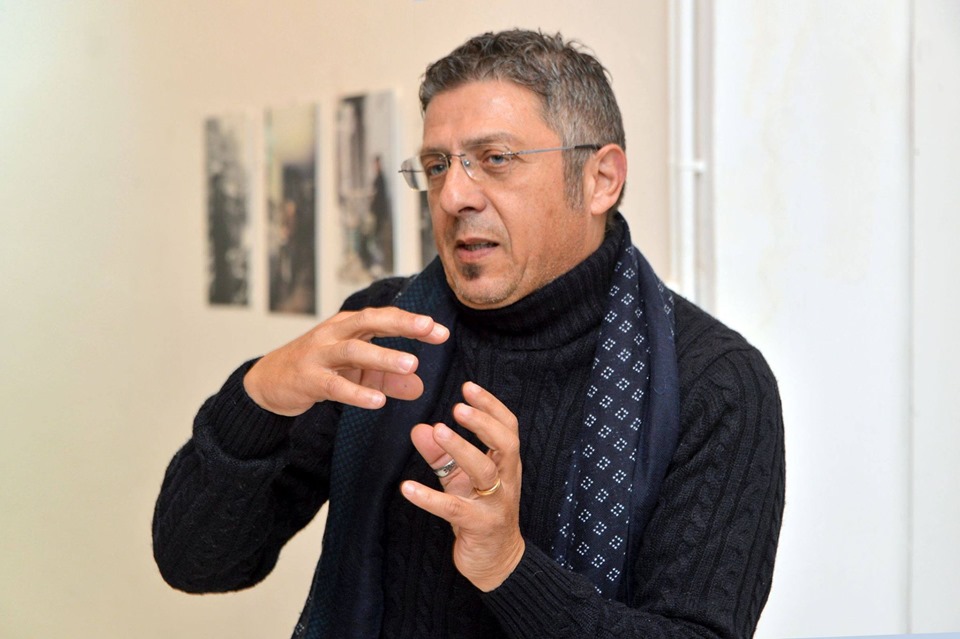 FotoartinGarage, parte a Pozzuoli la rassegna di fotografia diretta da Gianni Biccari FotoartinGarage, parte a Pozzuoli la rassegna di fotografia diretta da Gianni Biccari