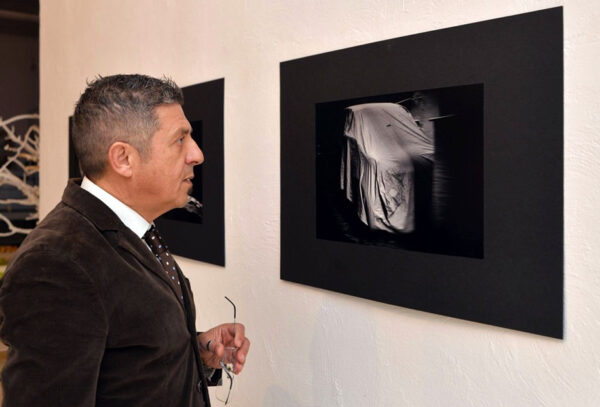 FotoartinGarage, parte a Pozzuoli la rassegna di fotografia diretta da Gianni Biccari