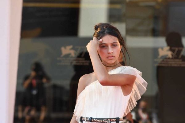 Venezia 77, Ludovica Nasti presenta Fame: la piccola Amica geniale star è la star red carpet