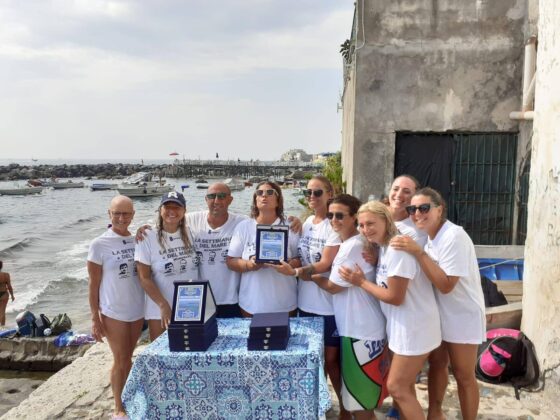 Pallanuoto al Borgo Marechiaro: i vincitori del torneo master maschile e femminile