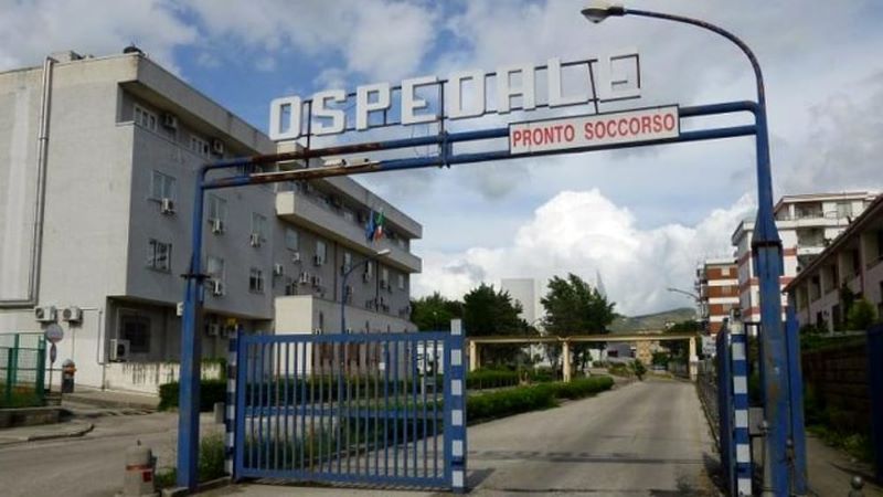 Ospedale di Caserta: reparto Covid pronto ma mancano le autorizzazioni