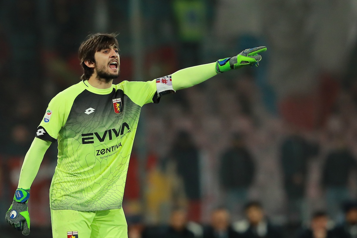 Perin positivo al Covid, Napoli-Genoa rinviata alle 18 Perin positivo al Covid, Napoli-Genoa rinviata alle 18