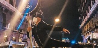 Danilo Di Leo, arabesque protesta ballerino teatro San Carlo