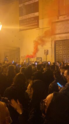 Napoli, proteste e scontri contro il coprifuoco e lockdown. VIDEO