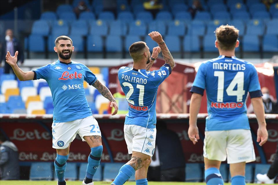 Calcio Napoli, nuovi casi Covid Az Alkmaar: gara a rischio