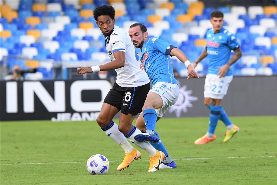 Un Napoli sontuoso schianta l’Atalanta 4-1. Superiorità fisica, tecnica e tattica