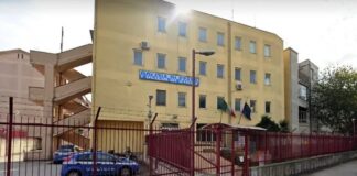 Aversa, troppi agenti positivi: chiude il commissariato