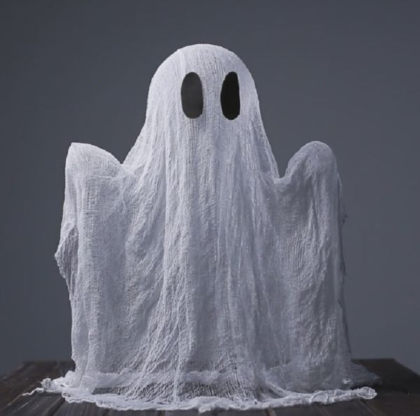 Halloween: lavoretti per bambini e citazioni sulla festa del “Dolcetto o scherzetto?”