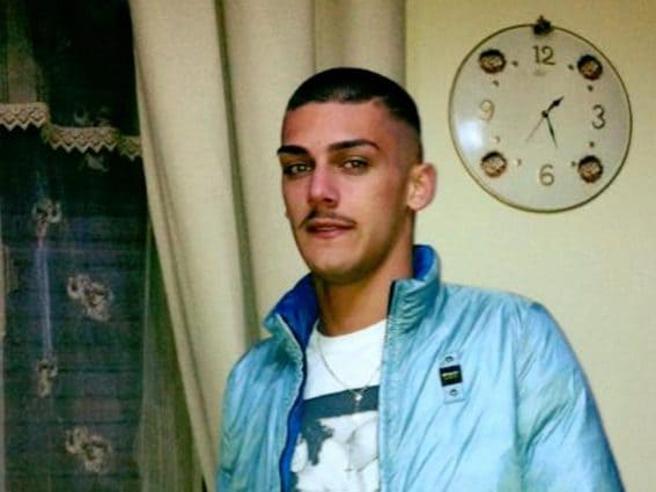 Sant'Antimo, ferito e gambizzato per una lite: 3 arresti