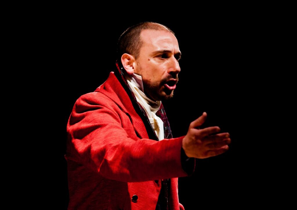 Al Teatro Cortese per Tradimenti arriva "La Costruzione" Al Teatro Cortese torna Tradimenti con La Costruzione di Russo. Secondo appuntamento con le sei infedeltà in forma teatrale del commediografo napoletano.