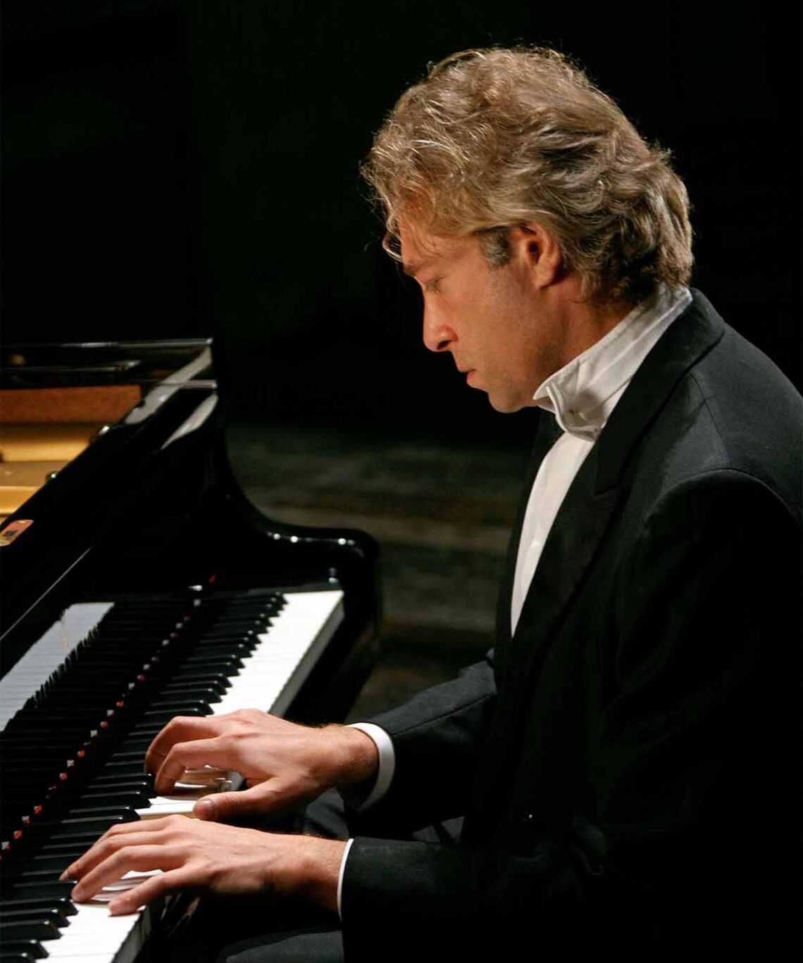 Al Teatro Diana il pianista Paolo Restani per il Maggio della Musica