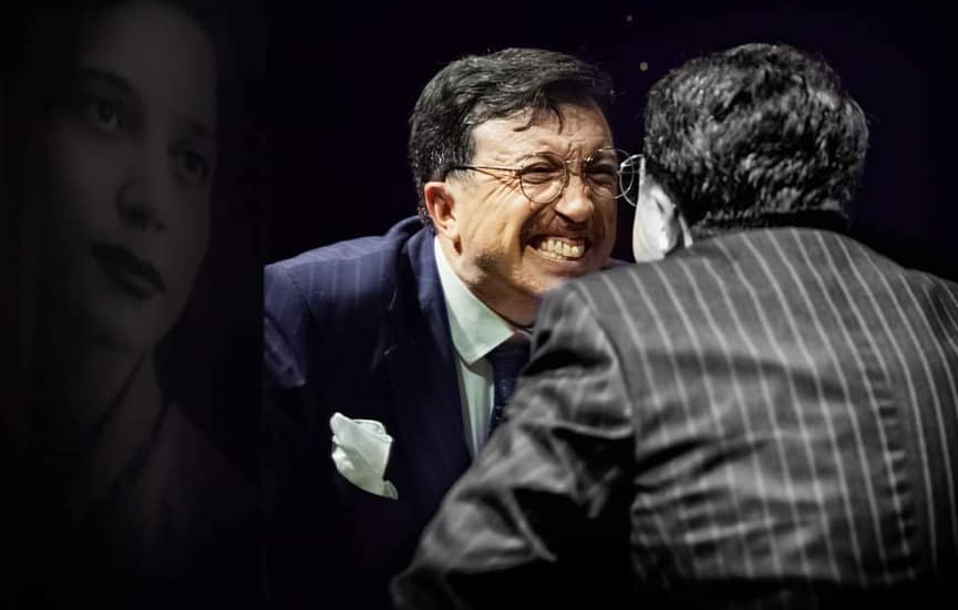 Le mani aperte al Cortese con Ariota per uno scontro senza tempo tra eros e anima