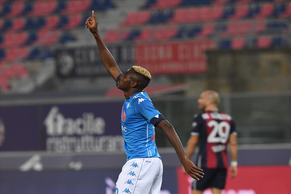 Il Calcio Napoli vince al dall'Ara. Decide il gol di Osimhen
