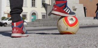 Piazza Mercato, il calcetto è interrotto dai carabinieri