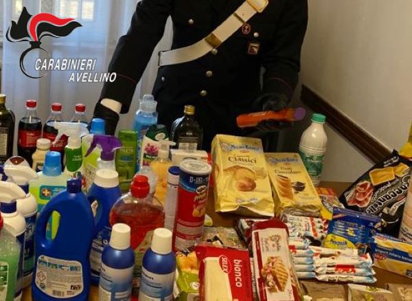 Grottaminarda, dipendenti rubano prodotti nel supermercato dove lavorano: due arresti