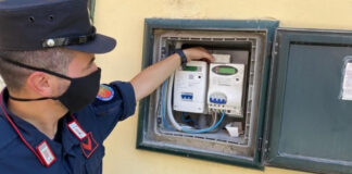 Qualiano, furto di energia elettrica: denunciato negoziante