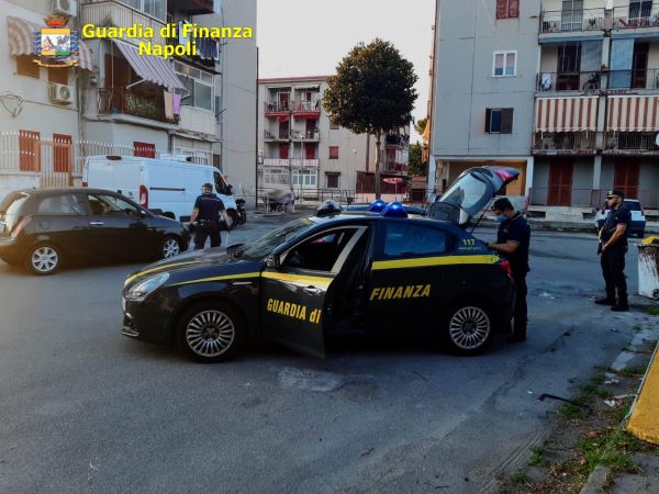 GdF Napoli, controlli anti Covid 19: un arresto e dieci sanzioni (VIDEO)