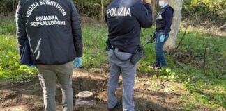 Rione Traiano: sequestrati 2,5 kg di marijuana nascosti sottoterra (VIDEO)