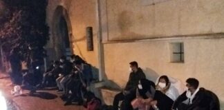 Massa Lubrense, 16 giovani migranti sbarcano nella Baia di Ieranto Massa Lubrense, 16 migranti sbarcano nella Baia di Ieranto