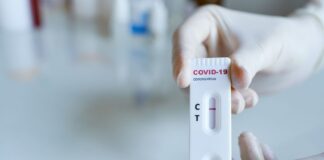 Arriva il test Covid "fai da te" per sapere se si è positivi