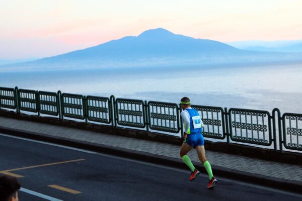 Running, parte la Sorrento Positano virtuale. Come funziona Running, parte la Sorrento Positano virtuale. Come funziona
