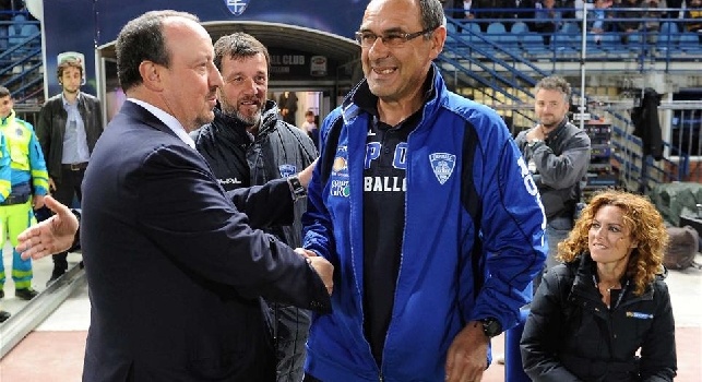 A fine 2020 fu fatto un sondaggio da Radio Kiss Kiss dal quale emerse che l’allenatore del “decennio” per i tifosi era stato Walter Mazzarri. Non Sarri e non Benitez.