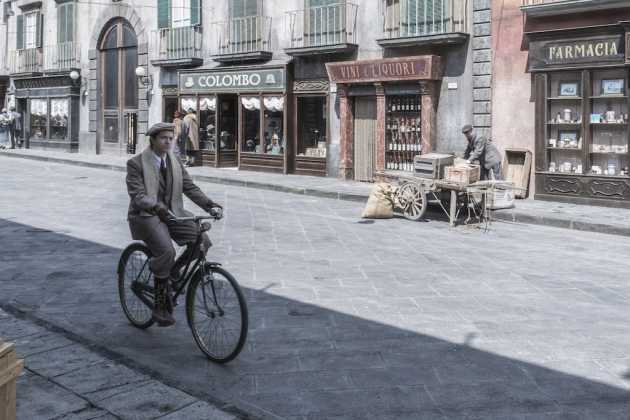 Il Commissario Ricciardi: viaggio nella Campania anni ’30 (GALLERY E VIDEO)