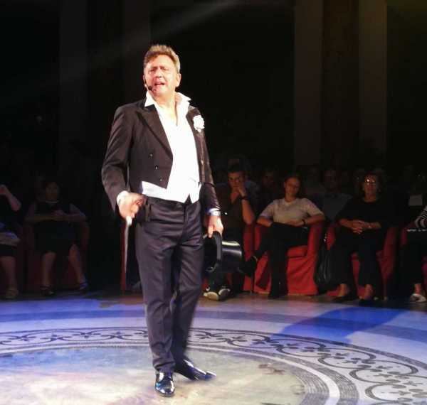 Luciano Capurro e il nuovo CD "Non ci resta che...cantare!"