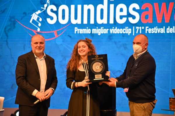 Casa Sanremo: Elena Faggi vince i Soundies Awards