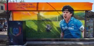Maradona, anche a Pozzuoli un murale per celebrare il pibe