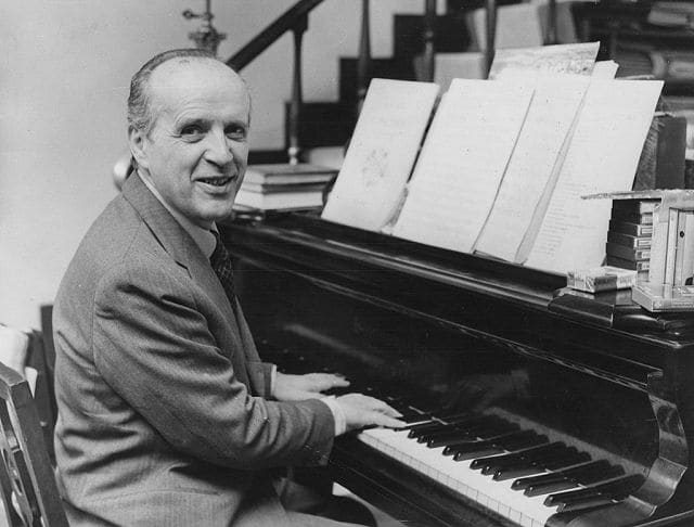 "Maggio della Musica", concerto-spettacolo: Nino Rota amico geniale di Eduardo De Filippo Nino Rota: uno dei più grandi e raffinati compositori del Novecento