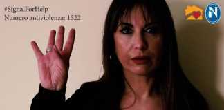#SignalForHelp: un gesto per chiedere aiuto contro la violenza domestica (VIDEO)