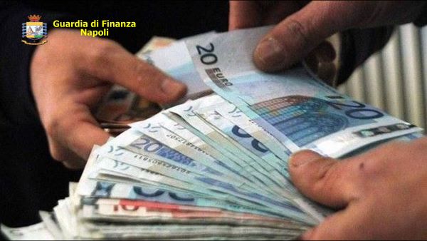 Ercolano, prestiti con interessi fino al 400%: 2 denunce e sequestri per 500mila euro (VIDEO)