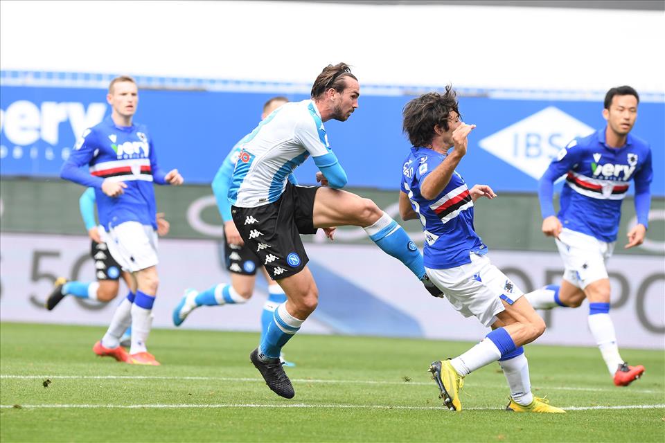 Fabian Ruiz e Osimhen lanciano il Calcio Napoli. 0-2 a Genova contro la Sampdoria