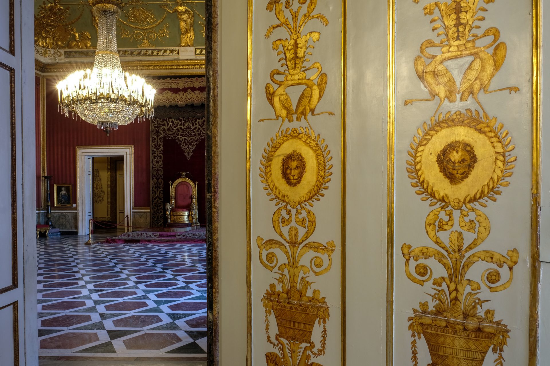 Palazzo Reale di Napoli riapre tutti i giorni da martedì ...