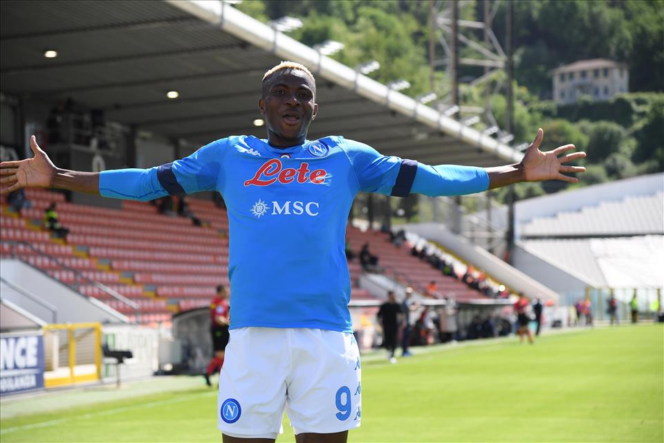 Poker del Calcio Napoli. Spezia 1 Napoli 4. Osimhen protagonista assoluto Poker del Calcio Napoli. Spezia 1 Napoli 4. Osimhen protagonista assoluto
