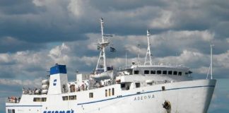 Tentativo di suicidio a bordo di una nave nel Golfo Napoli