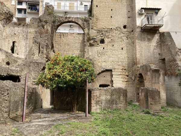 Napoli: riapre l’area archeologica di Forcella con l’ArcheoTour