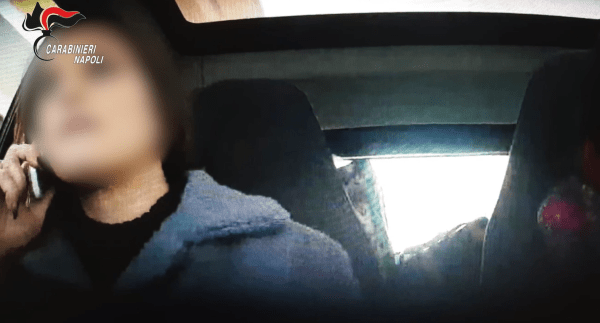 Melito, Carabinieri smantellano giro di prostituzione: due donne al vertice