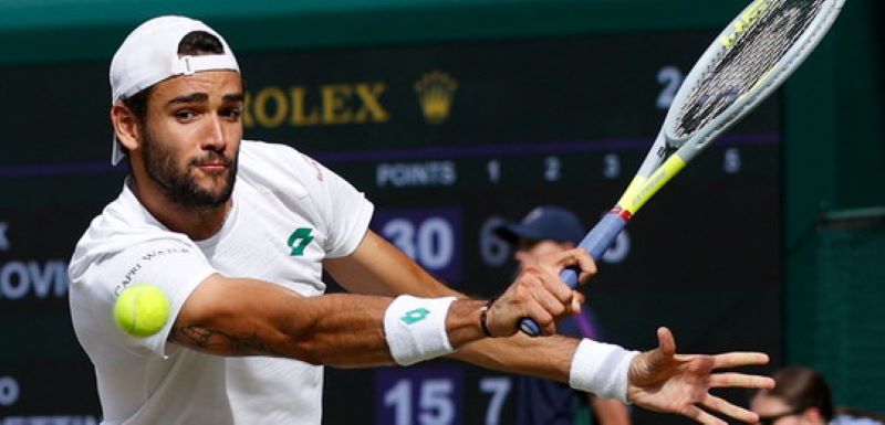 Wimbledon, vince Djokovic ma applausi per Berrettini: il tennista al Quirinale da Mattarella