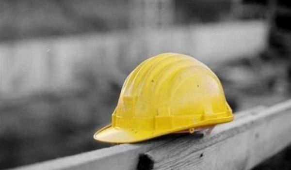 Tragedia a Montecorvino Pugliano: operaio muore cadendo dal tetto di un capannone