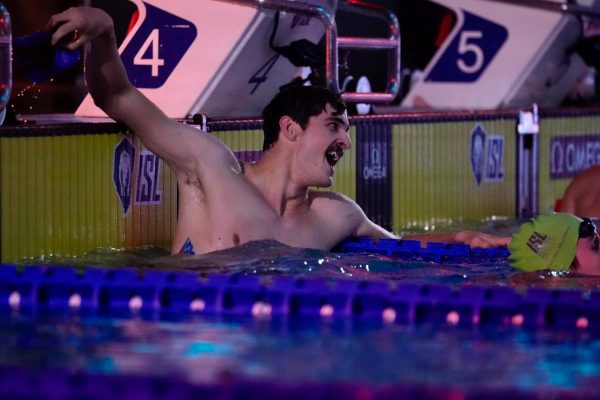 Coleman Stewart record del mondo nei 100 dorso in vasca corta Coleman Stewart record del mondo nei 100 dorso in vasca corta