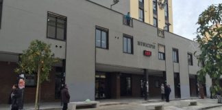 Giugliano, banda del buco in azione al Comune