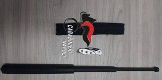 Ischia, beccati con coltello e sfollagente: denunciati 2 minori