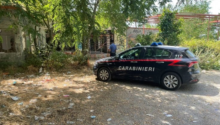 Rave party a quota mille sul Vesuvio: ragazzi in fuga all’arrivo dei carabinieri Rave party a quota mille sul Vesuvio: ragazzi in fuga all’arrivo dei carabinieri