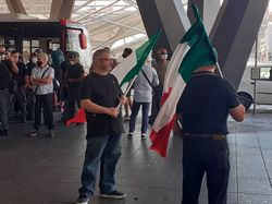 A Napoli i "no green pass" rinunciano alla manifestazione: erano in due
