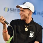 Aka 7even a Bellizzi: “Non sono fidanzato ma ho una frequentazione in corso”