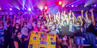 I bambini della Michelangelo Augusto di Bagnoli incontrano i campioni di nuoto