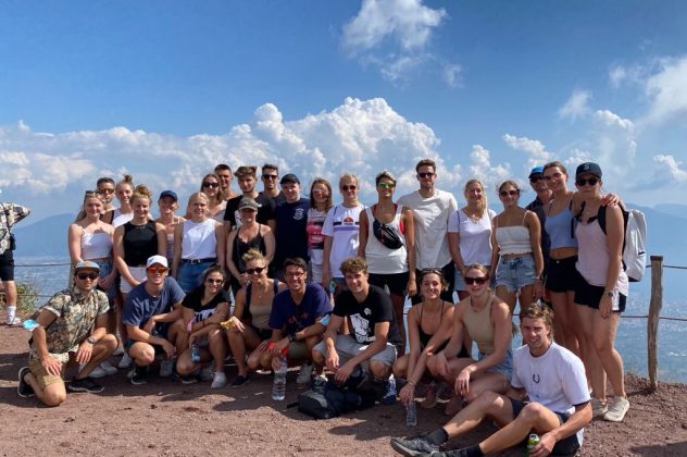 La Domenica dei campioni del nuoto dell'Isl in Campania: dal Vesuvio a Capri